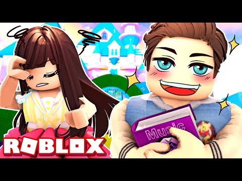 Can You Guess These Famous Characters Roblox Youtube - can we guess each other s drawings roblox doodley youtube