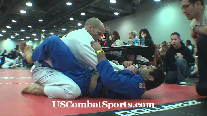 Triangle Choke - Omar Choudhury vs. Louis Perna - ...