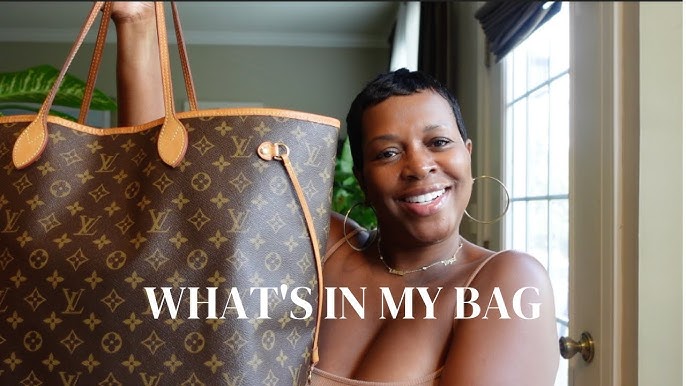 WHAT'S IN MY BAG?  AFFORDABE LOUIS VUITTON LOCKME SHOPPER 