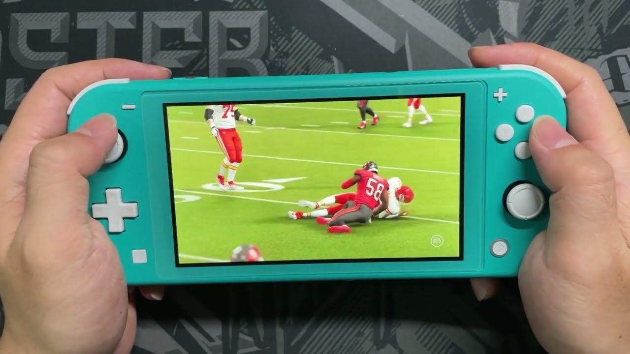 Madden NFL 22 Nintendo Switch LITE Gameplay 