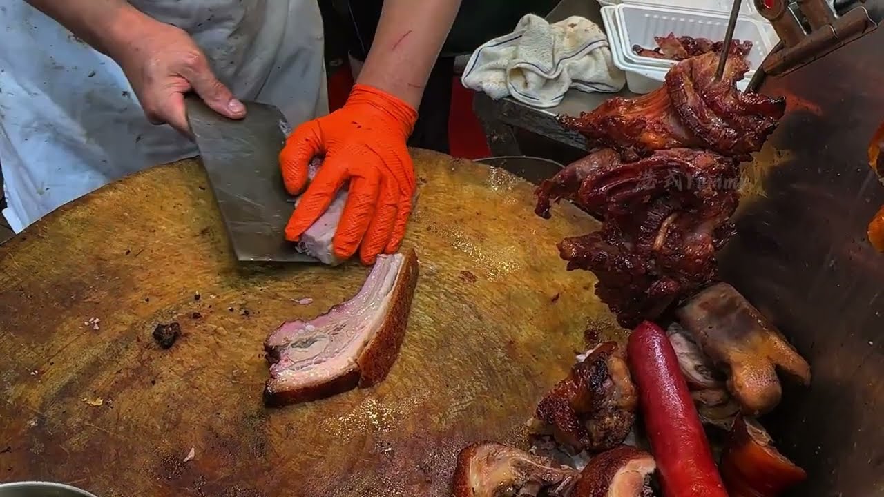 人生苦短！ 你能忍住不舔螢幕嗎？？#roastedduck  #streetfood #food  #delicious #bbqpork  #熱門  #美食 #crispypork #燒味