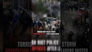 🚨 Major political tension unfolding in Turkey!Turkish riot police have stormed opposition party
