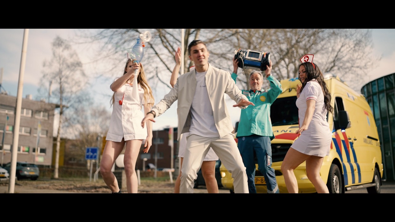 Tommy Costa lanceertenergieke nieuwe single“Ambulance, Ambulance”