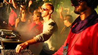 Richie Hawtin &amp; Ricardo Villalobos - Live @ T in the Park