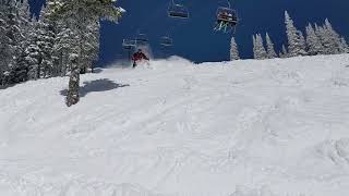 Powder Skiing on Sunnyside at Crystal