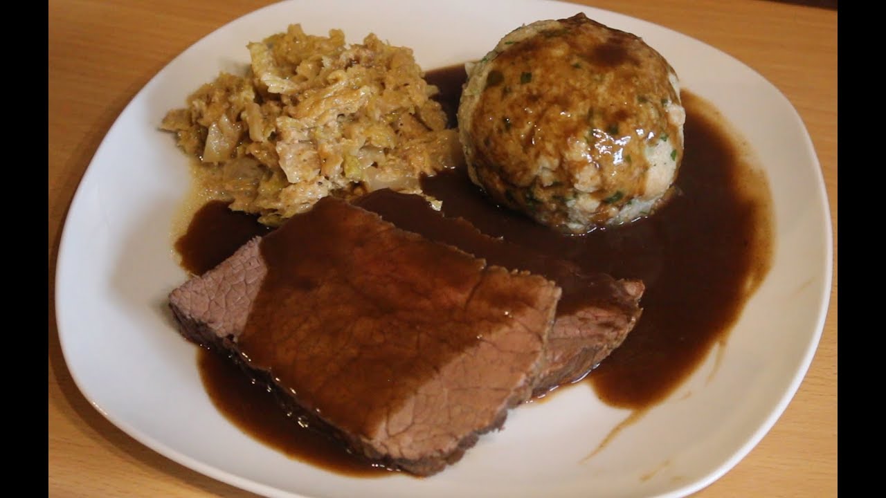 Bürgermeisterstück in Rotwein Cassis Schokoladen Sauce - YouTube