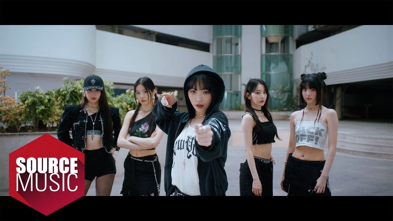 LE SSERAFIM (르세라핌) - 'Eve, Psyche & The Bluebeard's wife' M/V (1 Hour Version)