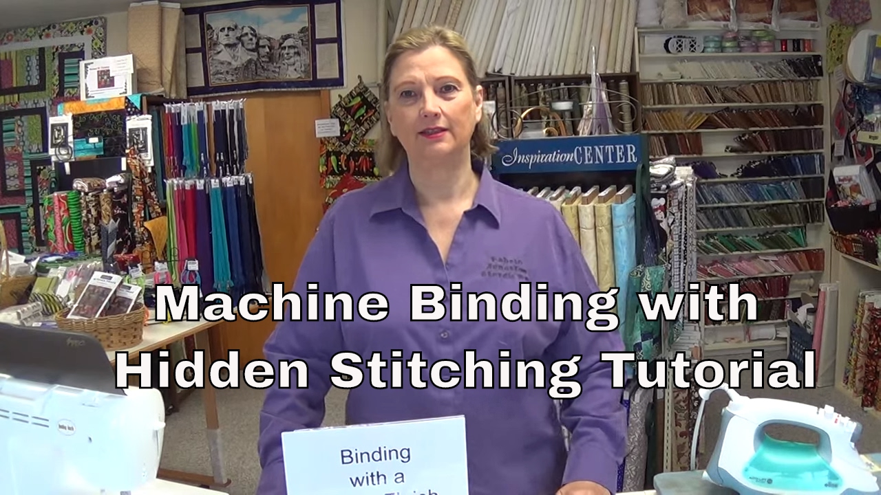 Machine binding with hidden stitching / adding a Piping - YouTube