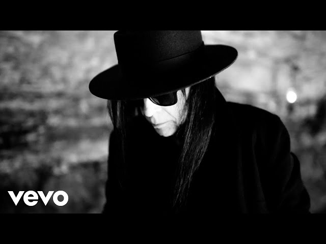 Mick Mars - Undone