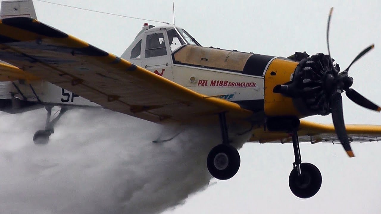 PZL M18 Dromader - Impressive Firefighting Demonstration @ Piknik lotniczy Świdwin 2015
