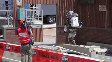 Team IHMC DARPA Robotics Challenge walks over rubble