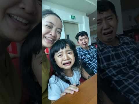 SAMANTHA PAPA MAMA NANGIS KENAPA YA ? #shorts #short #viral #video #viralshorts #viralvideo