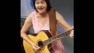 Thula Sizwe Sung by White people 😊