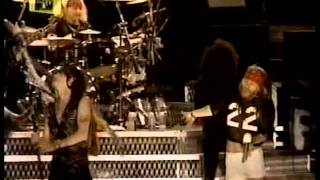 Guns n' Roses & Aerosmith - Mama Kin & Train Kept A-Rollin' - Live