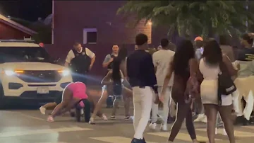 Minutes after reported Near West Side shooting, crowds twerk & taunt cops