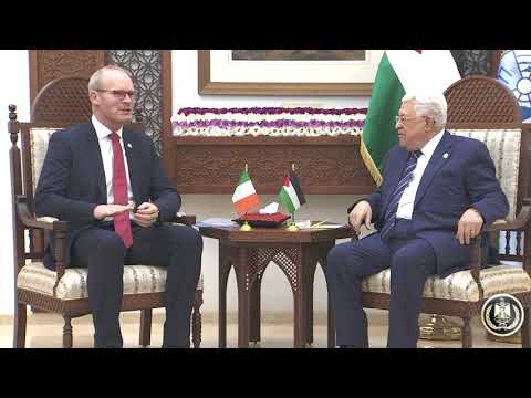 الرئيس عباس يستقبل وزير خارجية إيرلندا سيمون كوفيني