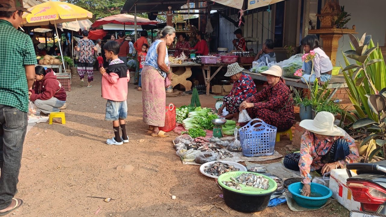 ផ្សាររស្មីសង្ហា មកទិញចេកមួយស្និត700រៀល