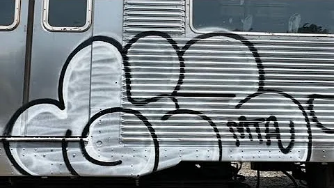 NYC Train Yard Graffiti Story - GIZ MTA
