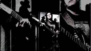 Video thumbnail of "L'impegno-Tre Allegri Ragazzi Morti"