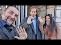 Capture de la vidéo Matteo Parmeggiani E Annamaria Di Lauro Salutano I Fan Col Salutatore