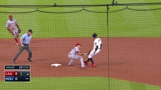 Laa Victorino Throws Out Correa At Second Base