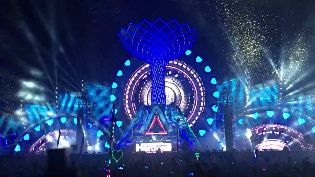 Edc Las Vegas 16 Kinetic Field Hardwell Finale Youtube