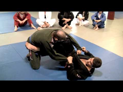 Brazilian Jiu-Jitsu Technique - Alexey Cruz-Picker...