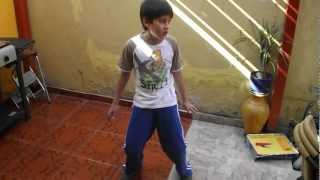 Niño Bailando Remix Gangnam Style - Peter Anguila - Iest And I Know It