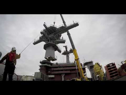 Huntington Ingalls Industries Completes Installation of USS George Washington (CVN 73) Main Mast