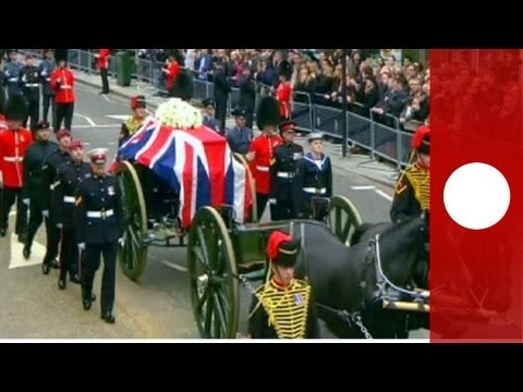 Video: Elisabetta II ha detto addio a Margaret Thatcher