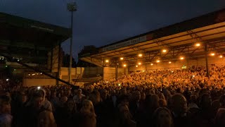 Robbie live