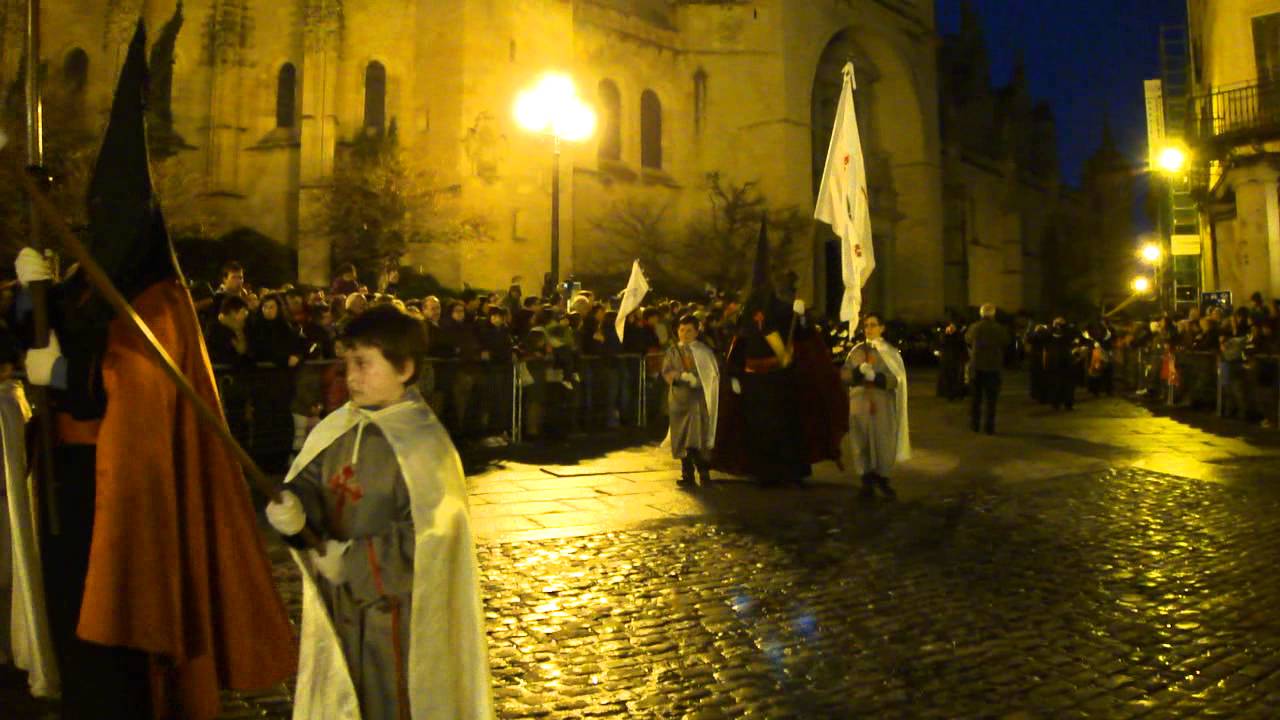 Semana Santa Segovia 2012. Procesión de Los Pasos. Viernes Santo. Catedral 6/4/2012 (1)