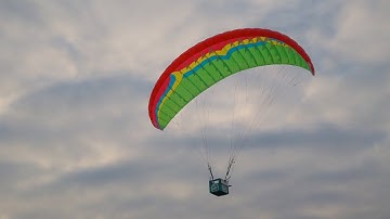 Large RC Paraglider Gleitschirm 10qm first flight test