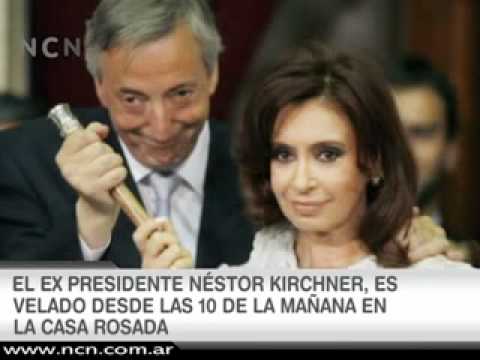 El ex presidente Nestor Kirchner es velado en la Casa Rosada