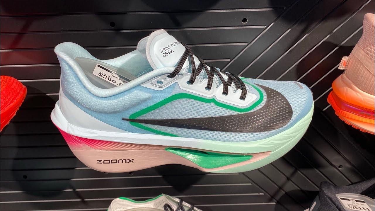Nike Zoom Fly 6 Glacier Ice/Black Hyper Rose M size 7.5 W size 9 Never worn. Nike Zoom Fly 6 - Glacier Ice/Black/Hyper Pink/Green Shock  main image 3