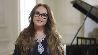 Famous Sarah Brightman Continues Her Role as 'UNESCO Artist for Peace' Net Worth