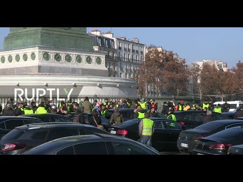 LIVE: Protest against fuel prices hits Paris