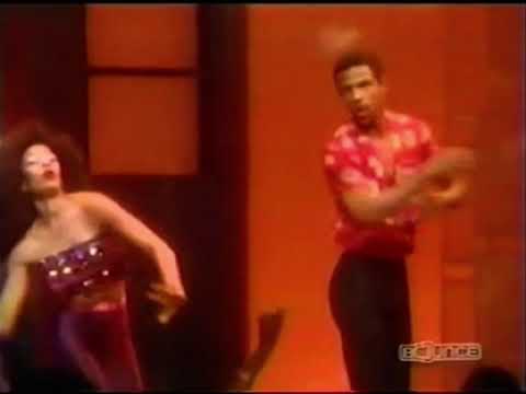 (Soul Train Dancers) Rufus & Chaka Khan  - Master Jam  (1978)