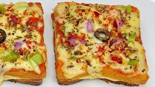 2 Easy & Quick Breakfast Recipe Using Bread | Cheesy Garlic Bread Recipe | Bread Pizza 😍 by Piyas Kitchen 429 views 3 months ago 4 minutes, 2 seconds