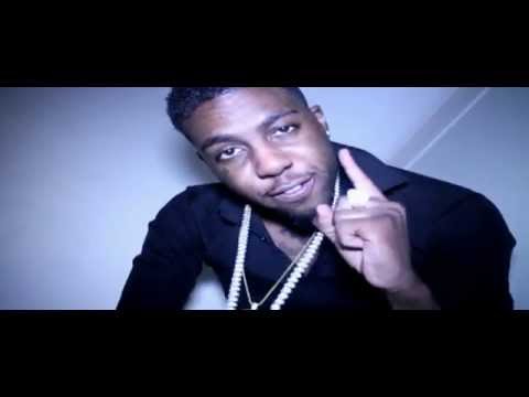 TEE (BXIXG) - Turn The Lights Out (Official Video) 