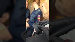 Сотрудники ГАИ УМВД России по Приморскому району Санкт-Петербурга препятствовали проходу посетителей