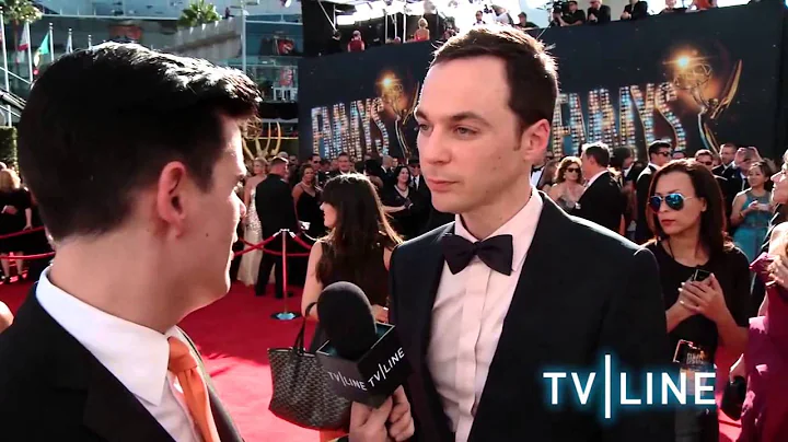 Sheldon Cooper (Jim Parsons) de The Big Bang theory ganhando o EMMY AWARD