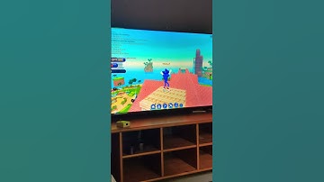 so many glitches in trading Hub in Sonic speed simulator