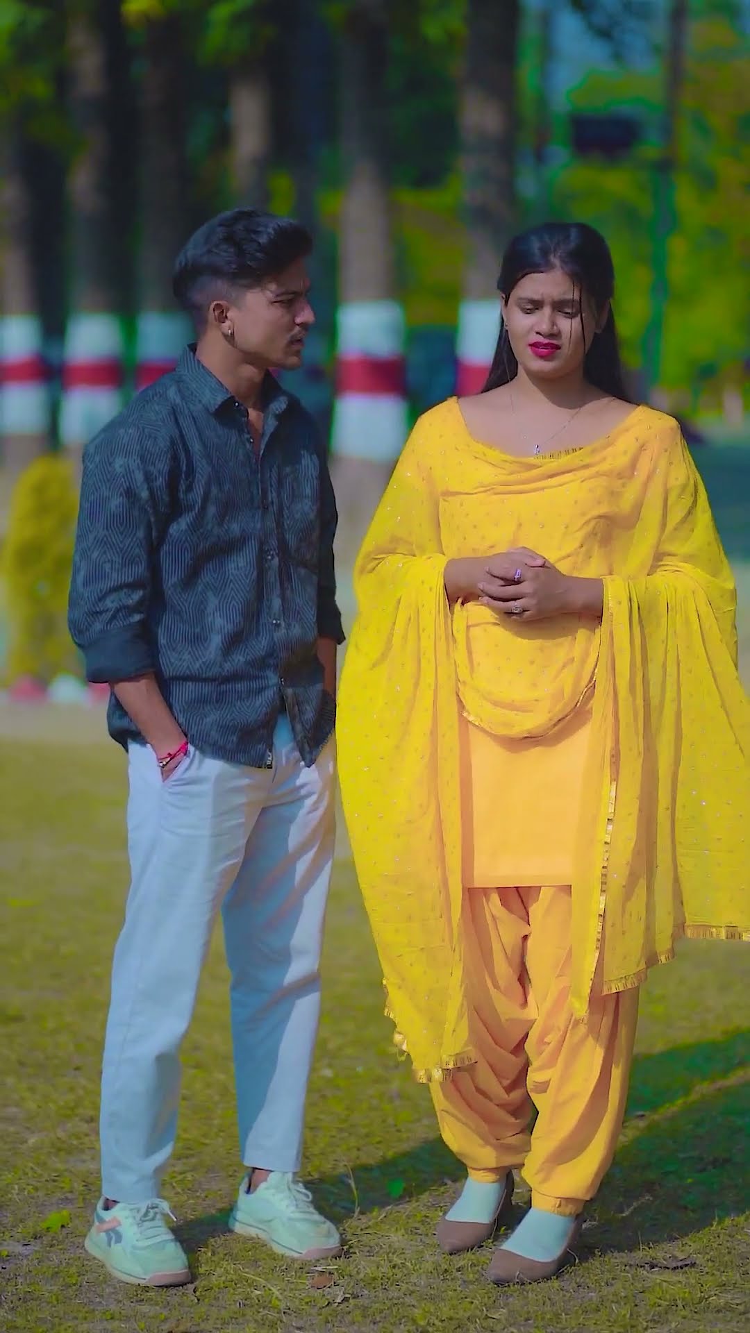 Uske bap ka pasandida khilona me thi