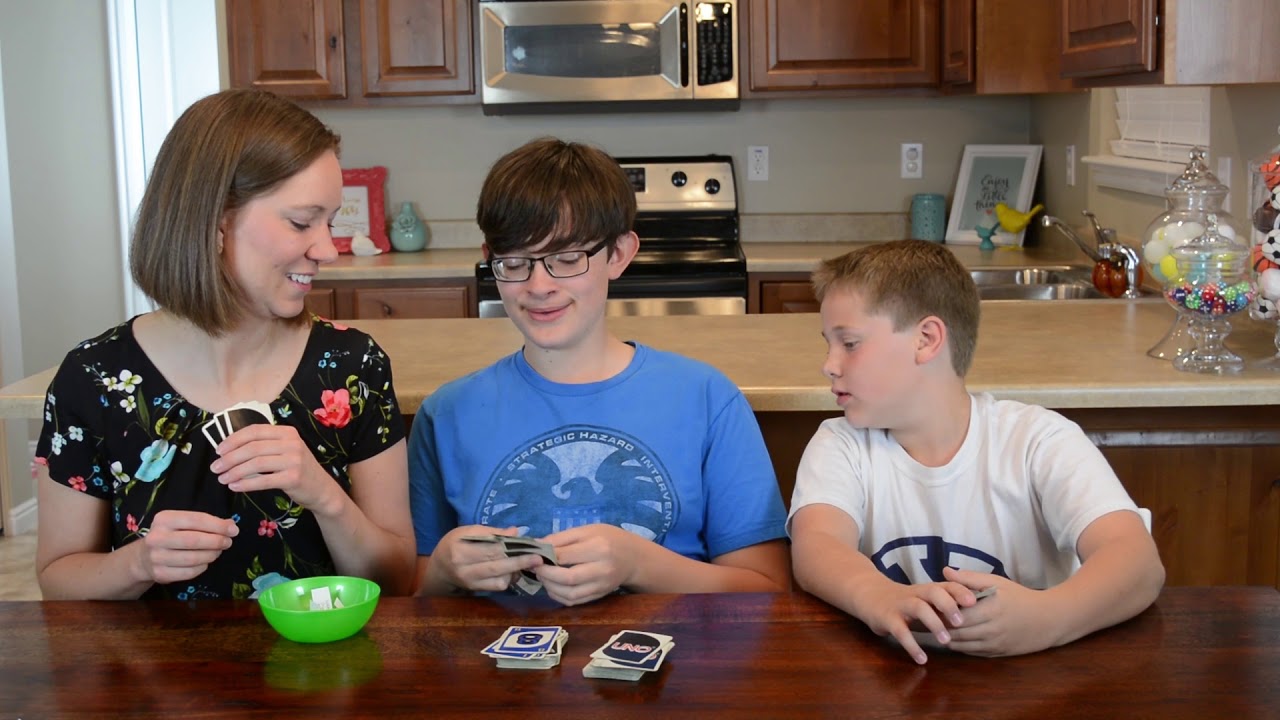 2-new-ways-to-play-uno-game-hacks-family-fun-every-day-youtube
