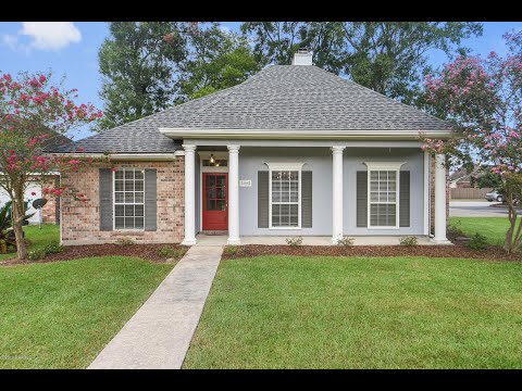 100 Crest Circle, Youngsville, LA home video tour