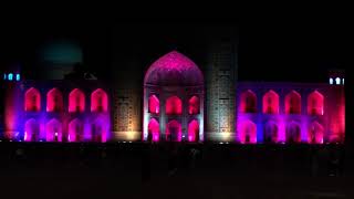 Сказочное световое шоу на площади Регистан в Самарканде