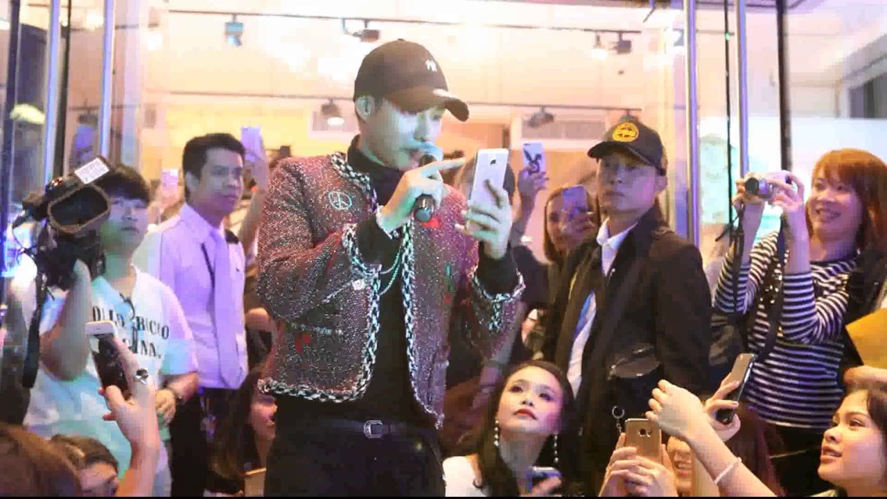 [4/6] เป๊ก ผลิตโชค [มีหัวใจแต่ไม่อยากรัก] The Mask Singer @ Ab Fab Market, Zen [27.3.17]