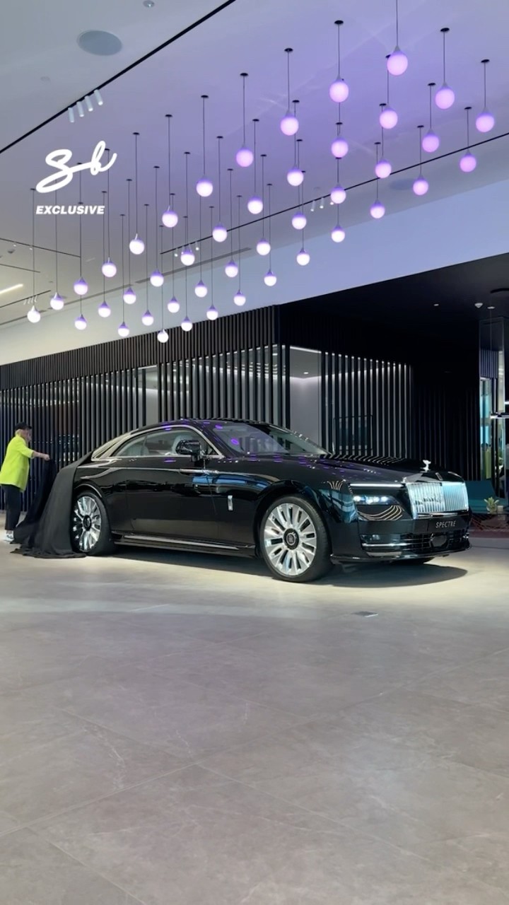 This Rolls-Royce is the car of my dreams! ? #rollsroyce #luxury #supercars