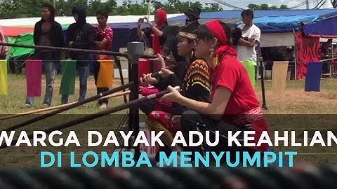 Warga Dayak Adu Keahlian Lomba Menyumpit
